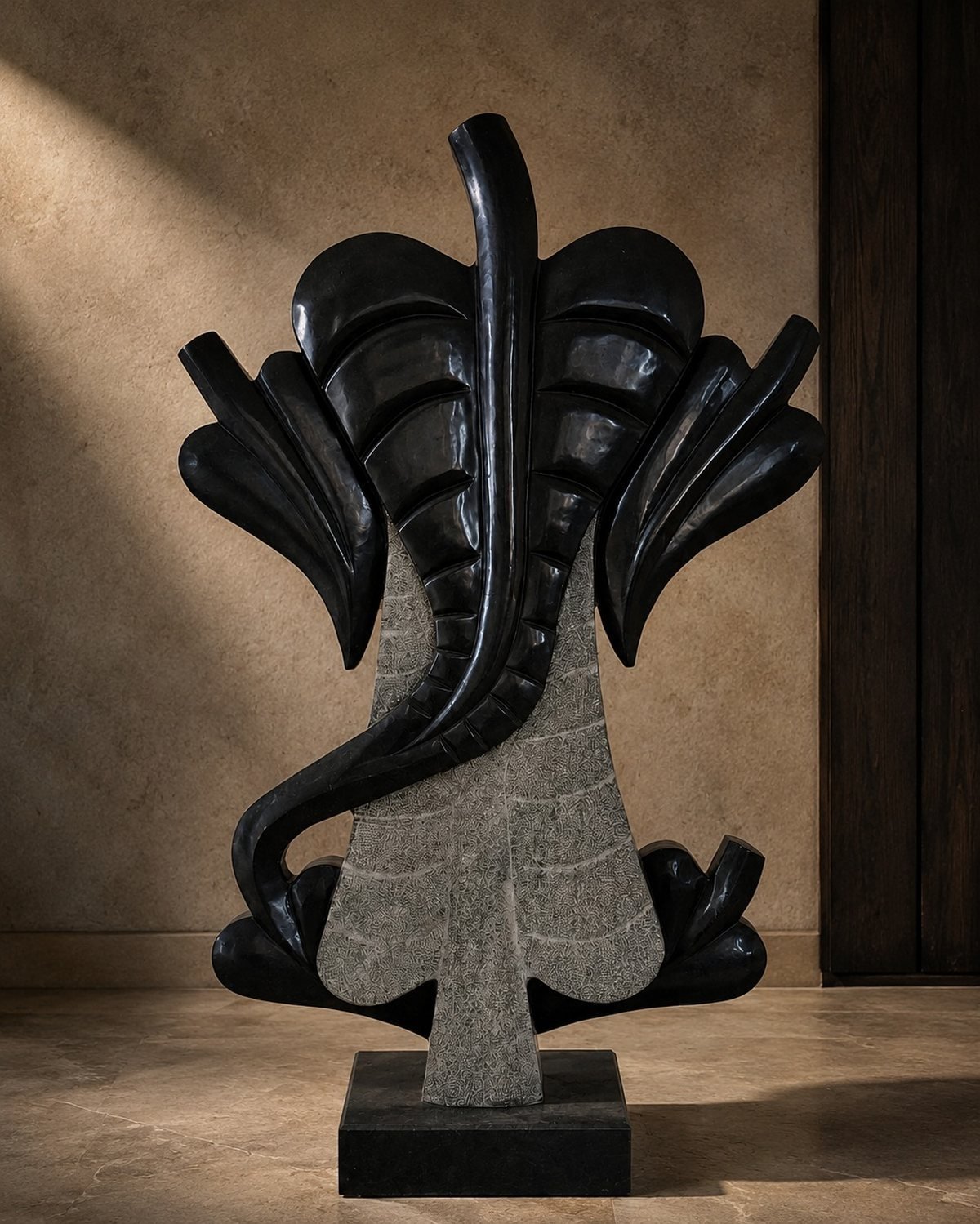 Ganesha &mdash; black granite